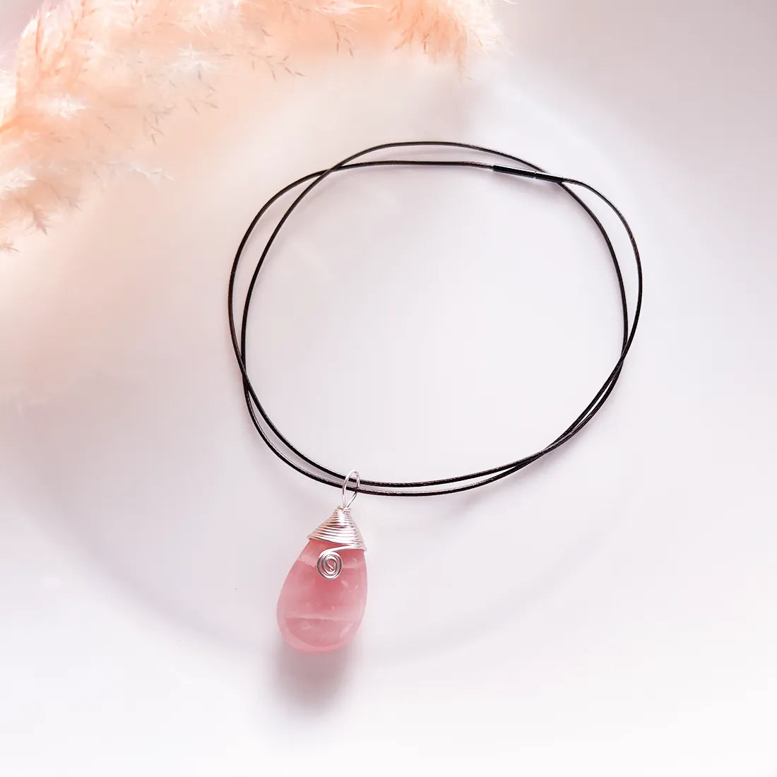 Rose Quartz Drop Halskette
