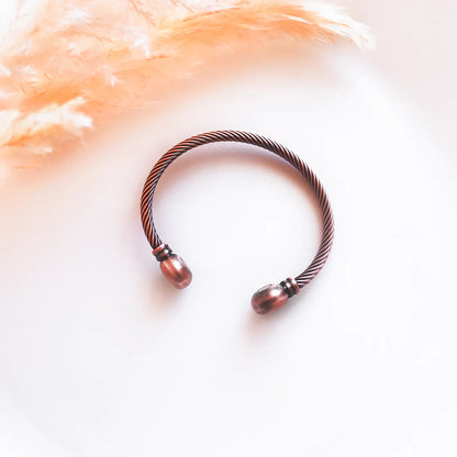 Magnetic Twist copper bracelet with magnets